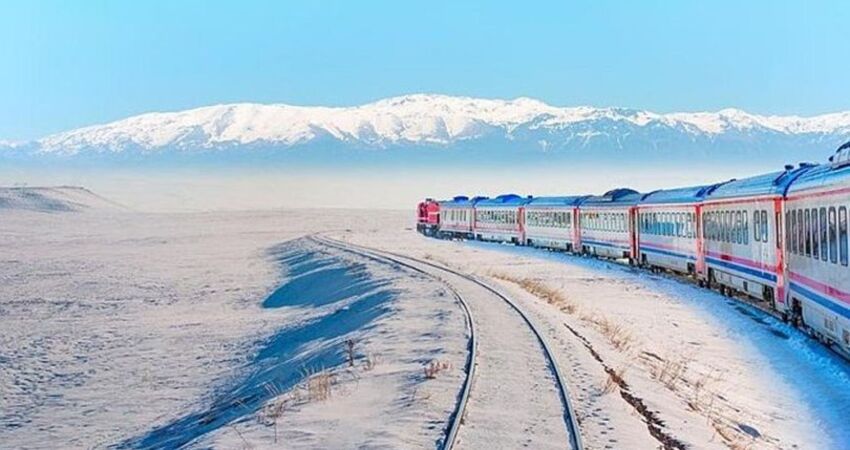 TURİSTİK DOĞU EKSPRESİ TURU (TREN GİDİŞ-UÇAK DÖNÜŞ)