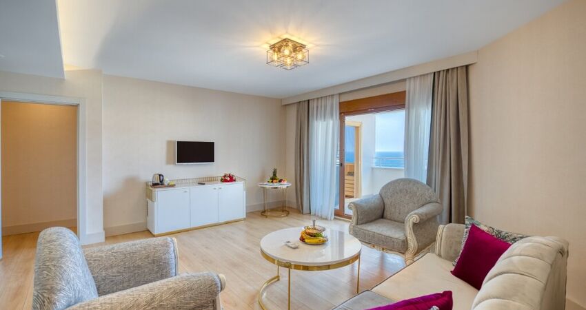 ADİN BEACH HOTEL 