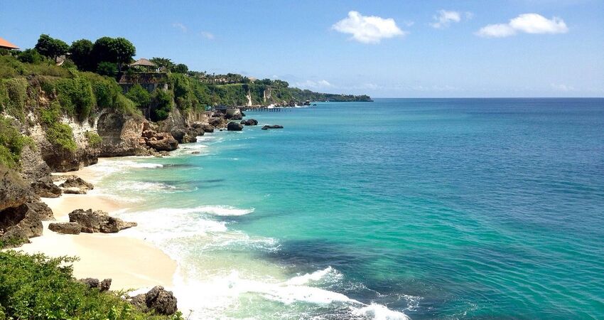 Tropikal Adalar:  Bali (4gece) – Singapur (1gece)